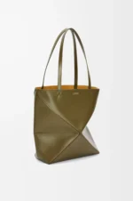 Medium Puzzle Fold tote in shiny calfskin - Image 3